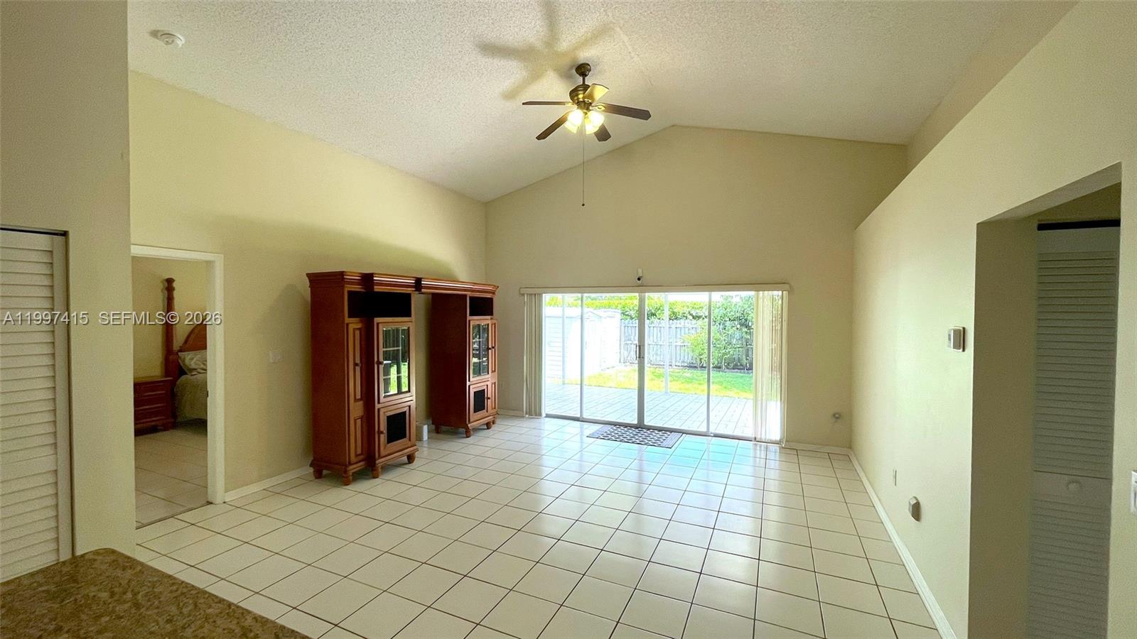 WEST ESPLANADE - Residential