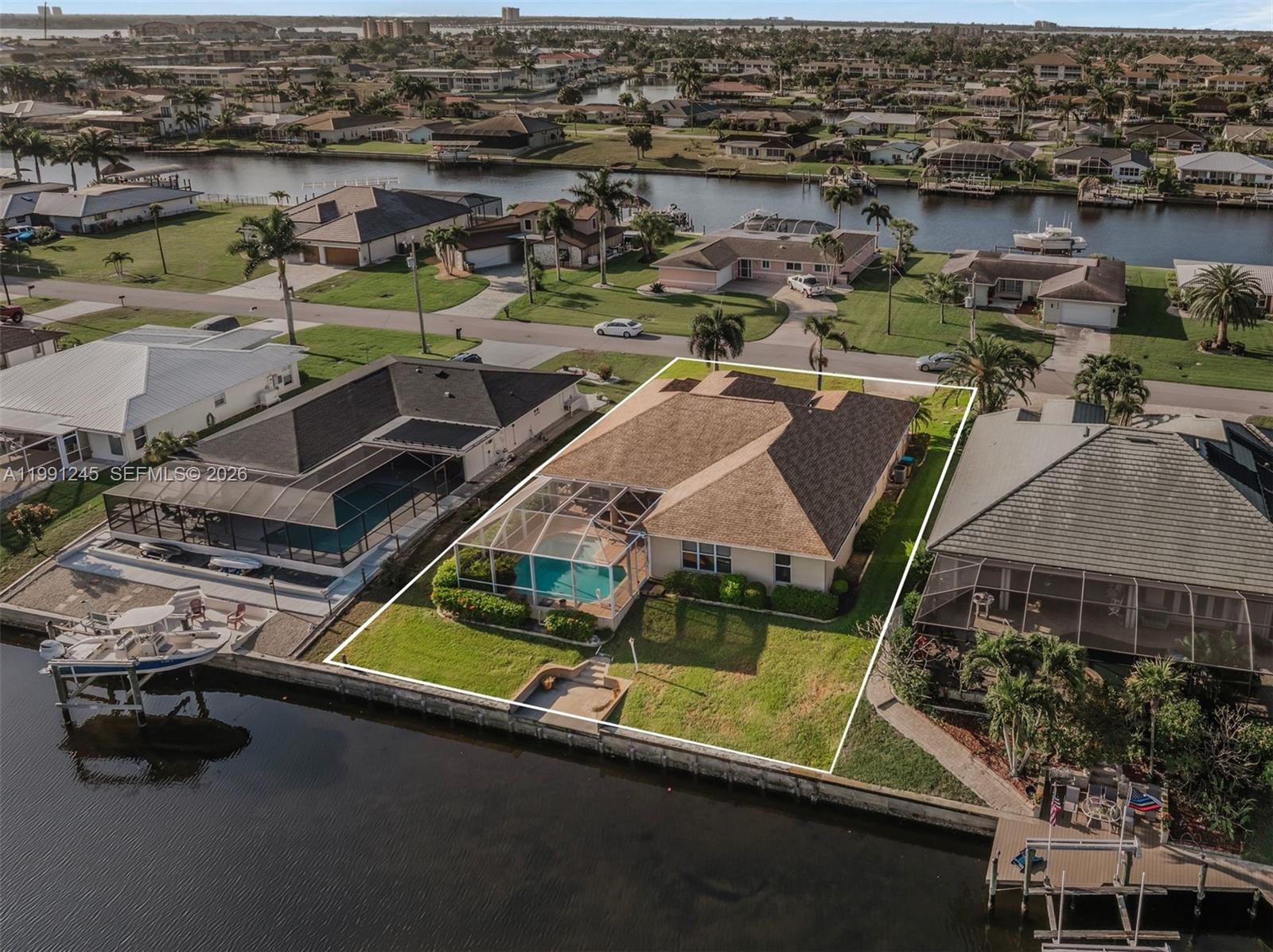 CAPE CORAL - Residential