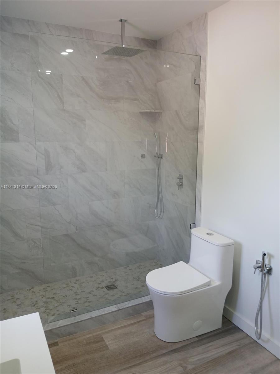 TURTLE RUN AT LAKES OF PA - Residential