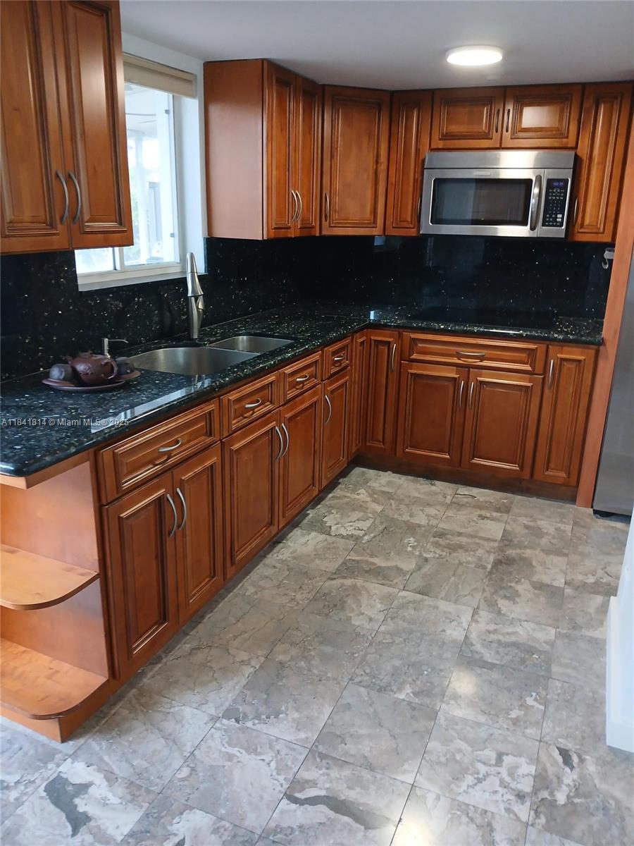 TURTLE RUN AT LAKES OF PA - Residential