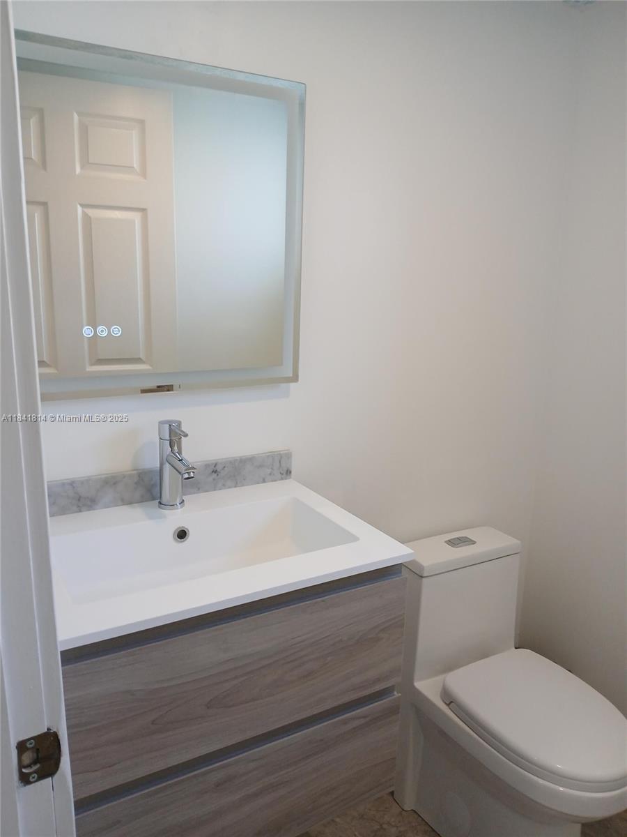 TURTLE RUN AT LAKES OF PA - Residential