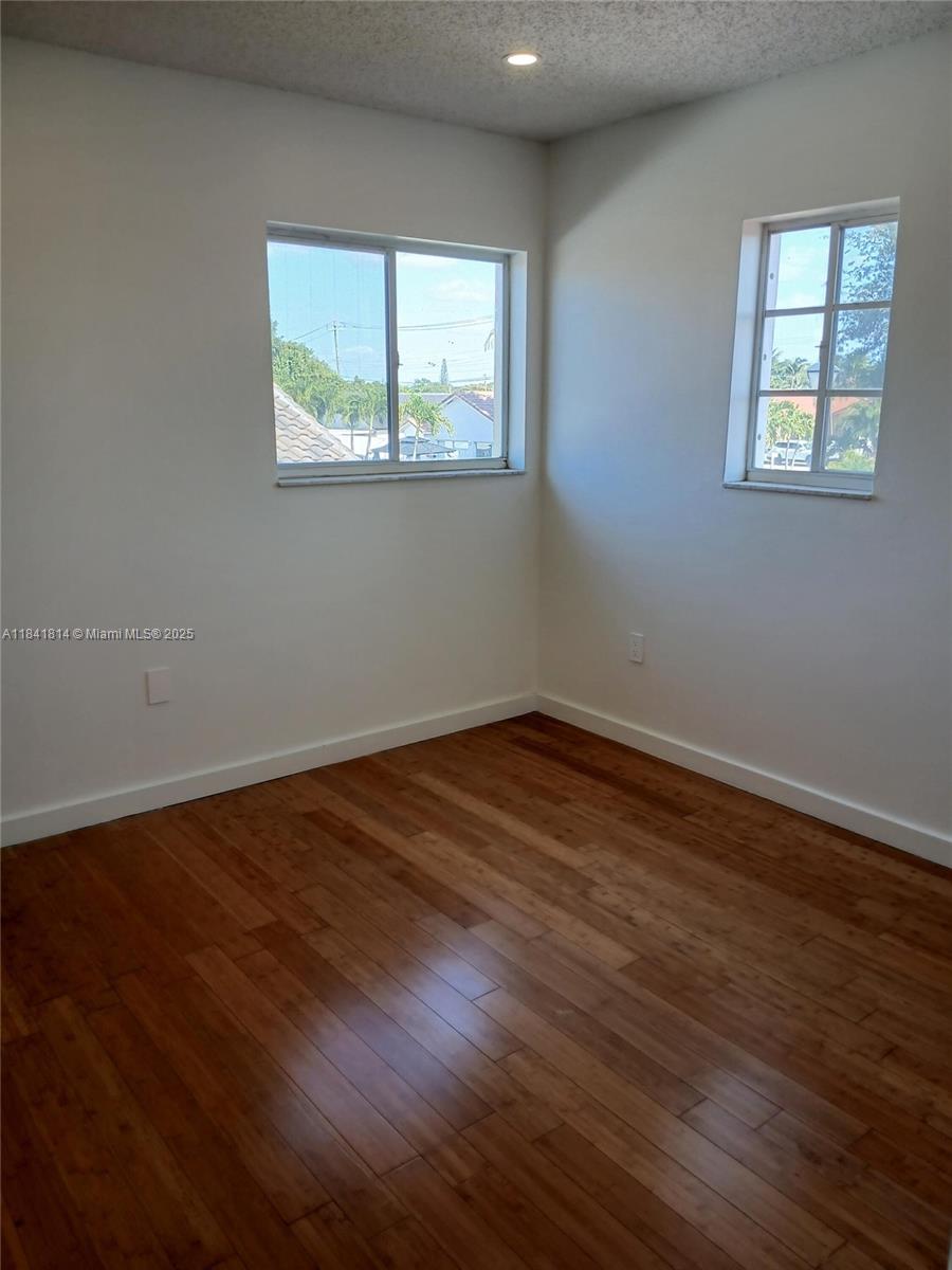 7467 NW 169th Ln, Hialeah, FL, 33015/$679,000 3 7467 NW 169th Ln