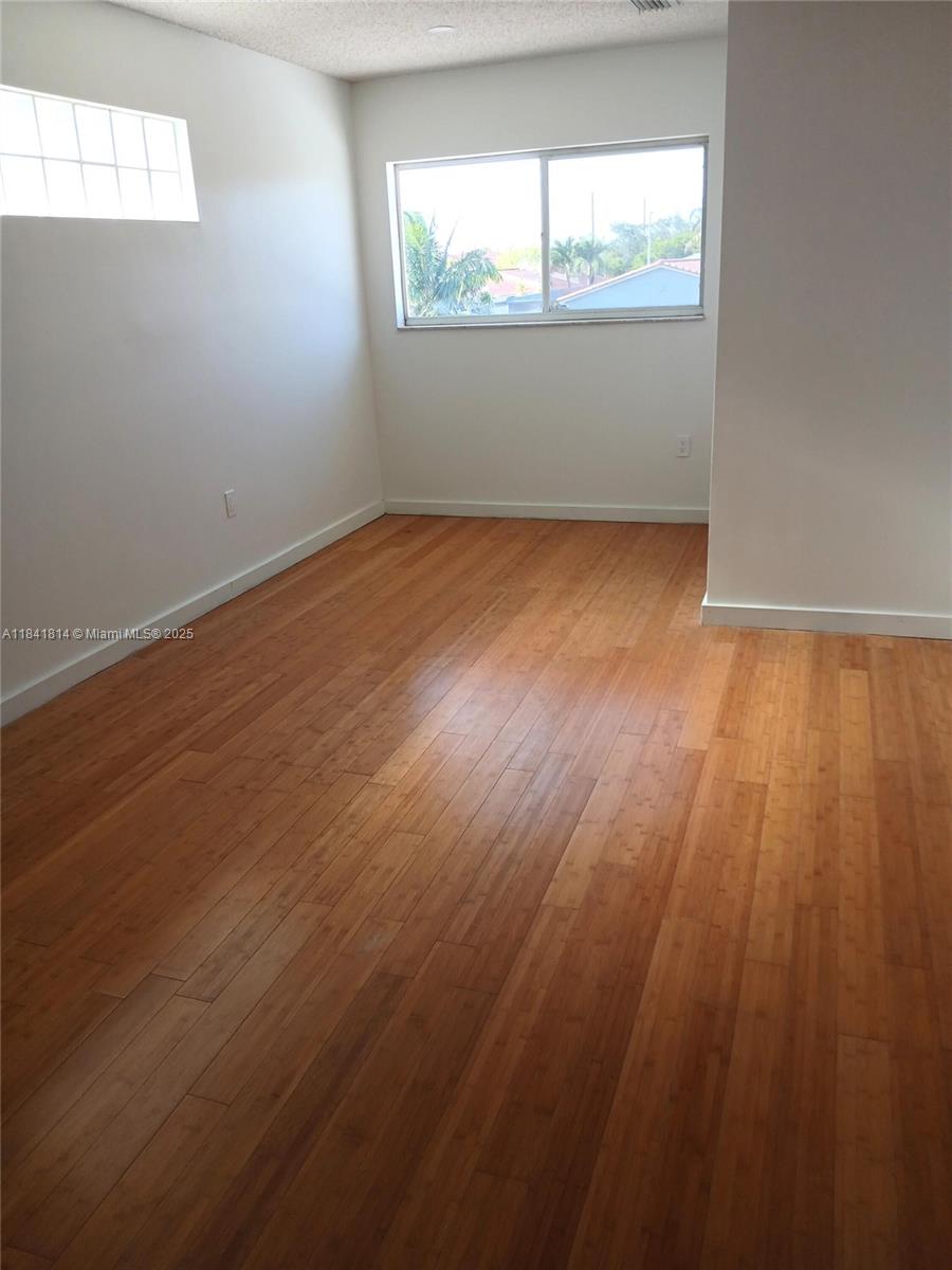 TURTLE RUN AT LAKES OF PA - Residential