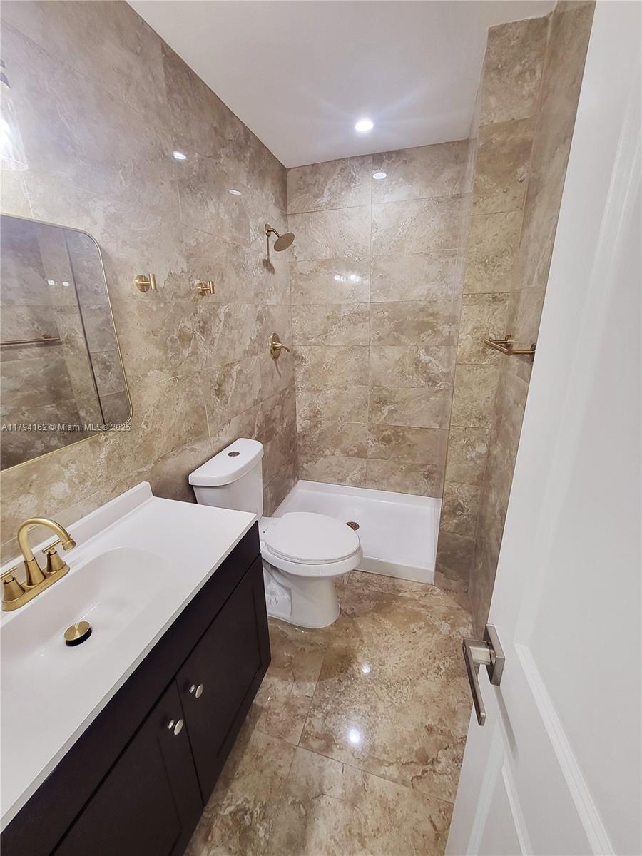 9020 SW 198th Ter