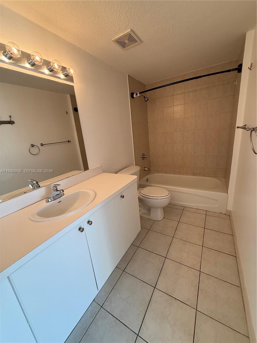3410 Coral Way PH-06
