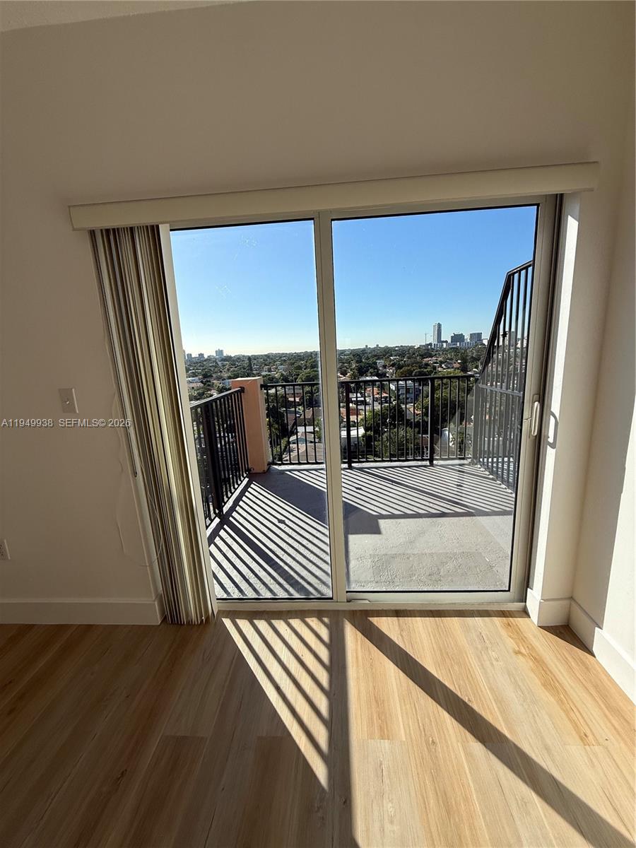 3410 Coral Way PH-06