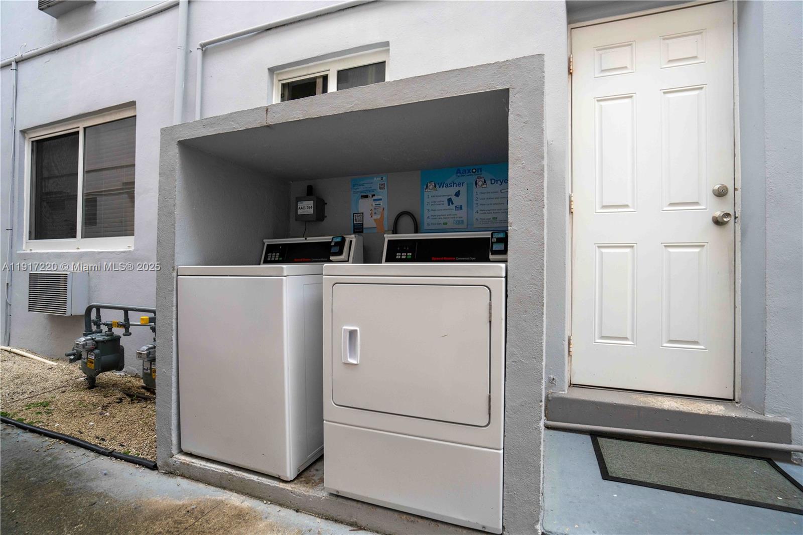 Altos Del Mar 03 - Residential Lease