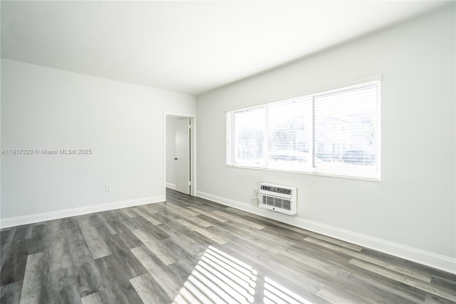 Altos Del Mar 03 - Residential Lease