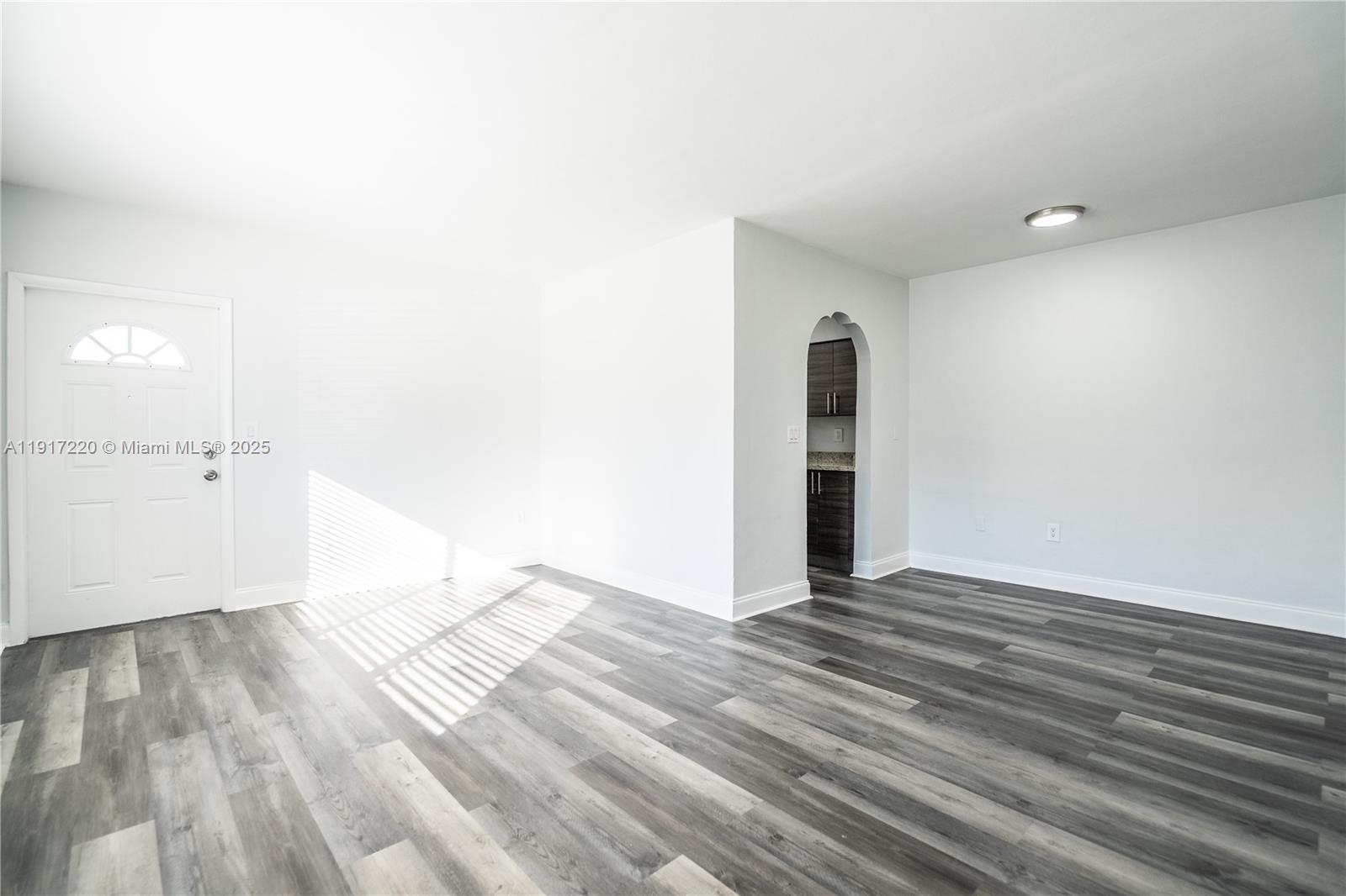 Altos Del Mar 03 - Residential Lease