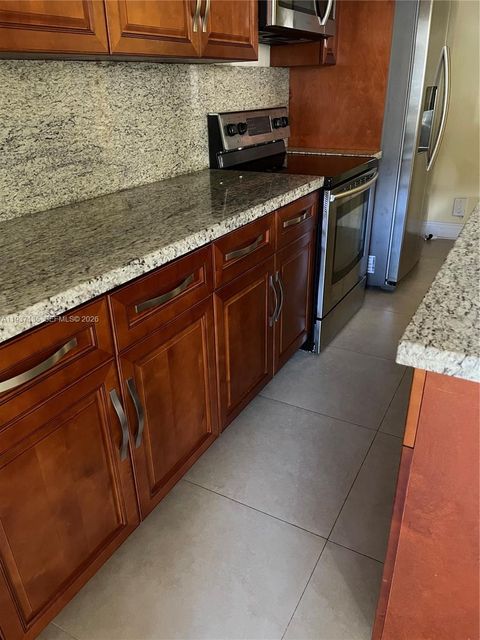 9408 SW 140th Ct 9408 Miami FL 33186