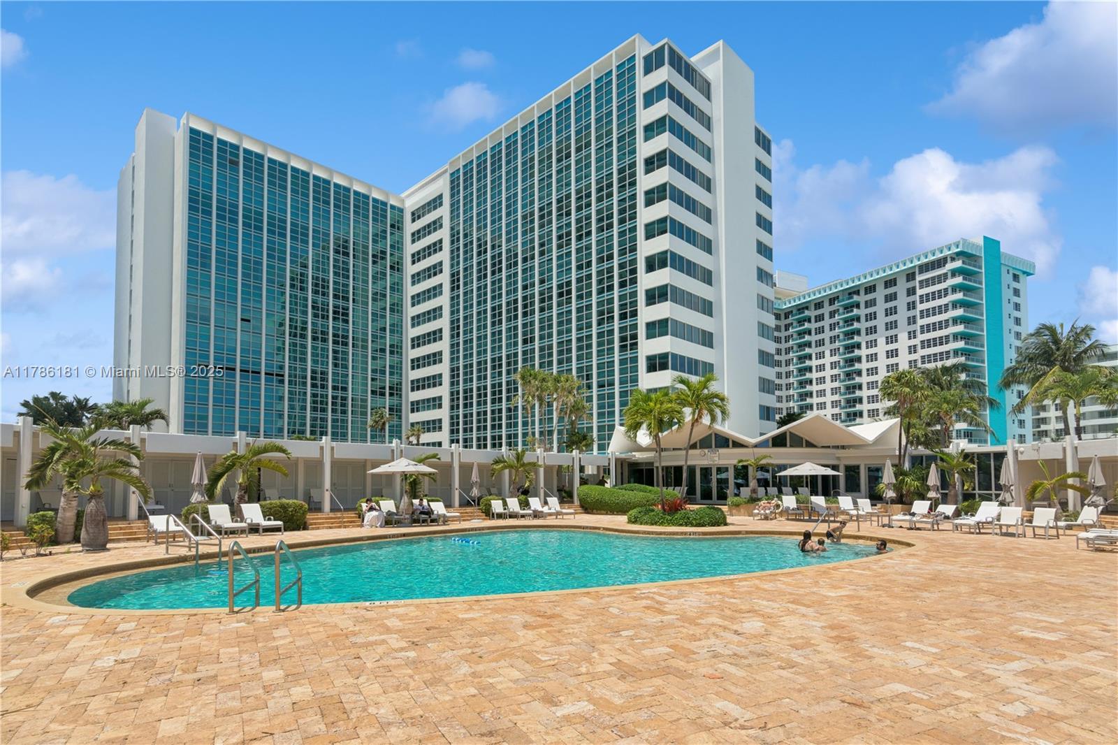 CRYSTAL HOUSE CONDO - Residential