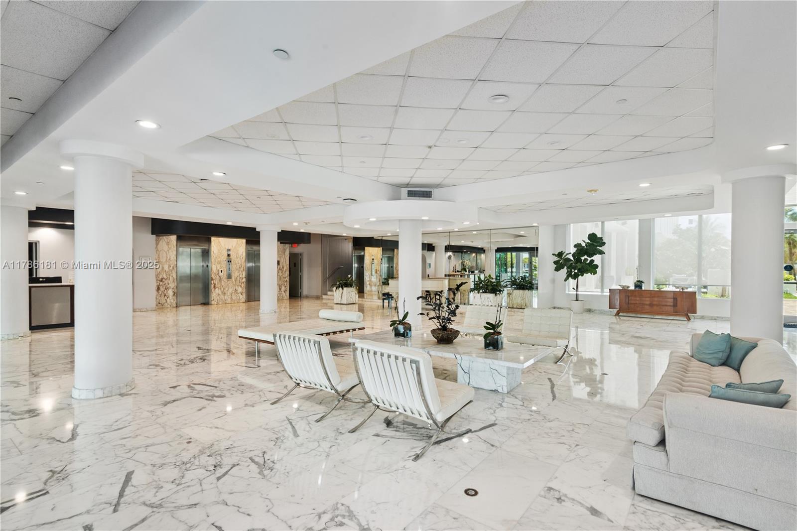 CRYSTAL HOUSE CONDO - Residential