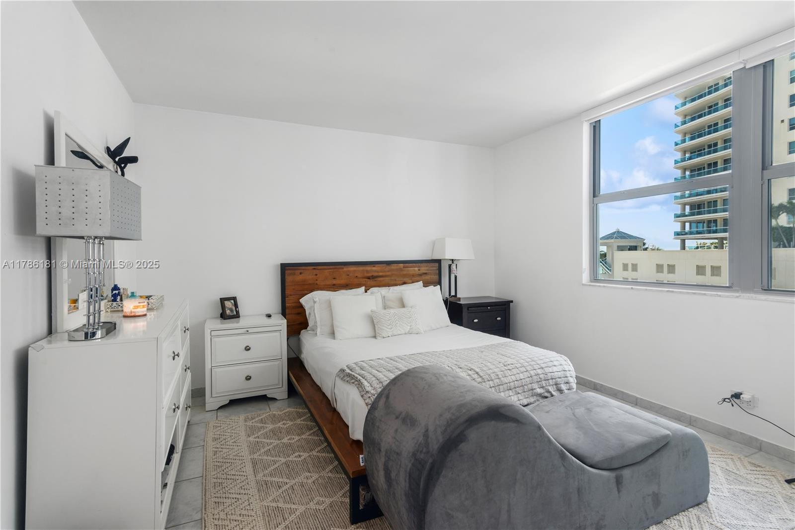 CRYSTAL HOUSE CONDO - Residential