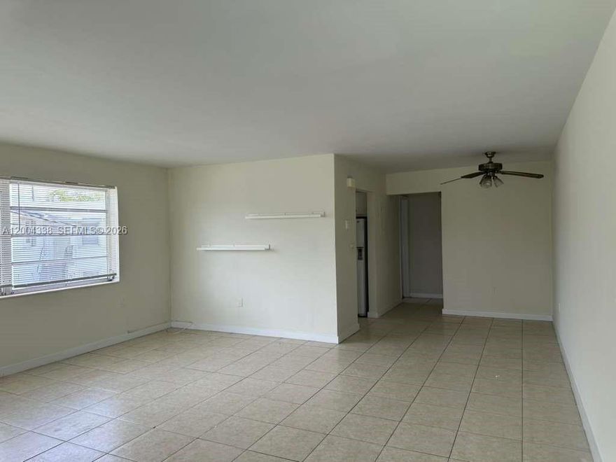 Bright and well-maintained 1-bedroom, 1-bath condo in desirable Sans Souci Estates. This 722 sq ft unit offers a peaceful pool area view and features all ceramic tile floors throughout for easy upkeep. Recently painted, the unit is move-in ready with a clean, modern feel.

Ideally located near public transportation, shopping, and a variety of restaurants, this condo combines convenience with comfort. The building offers very low maintenance, making it an excellent choice for both homeowners and investors

Rent immediately with no waiting period—perfect for generating income from day one. Whether you're a first-time buyer or looking to expand your investment portfolio, this is a fantastic opportunity in a highly sought-after area.