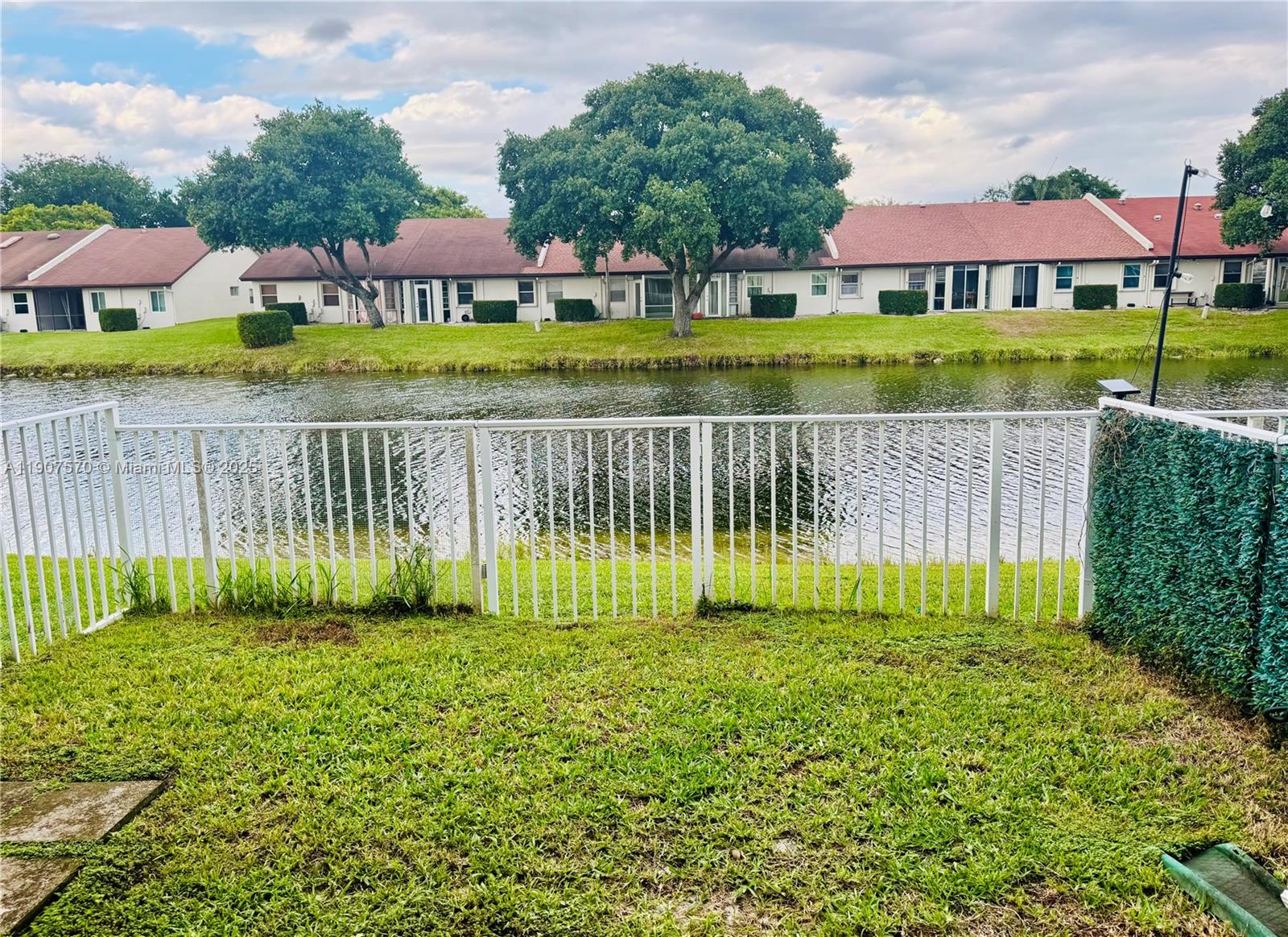 LYONS INDUSTRIAL PARK - Residential Lease