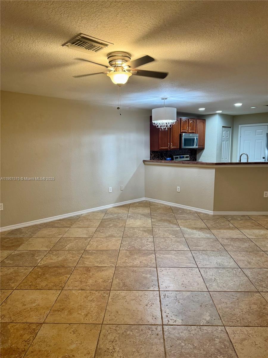 LYONS INDUSTRIAL PARK - Residential Lease