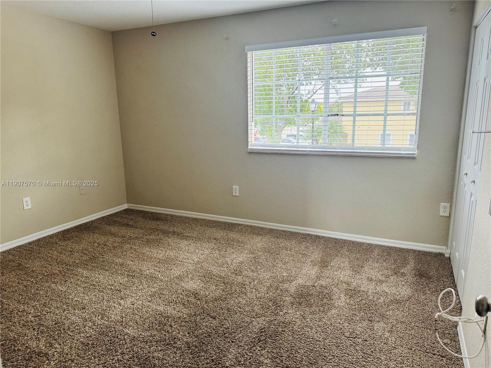 LYONS INDUSTRIAL PARK - Residential Lease