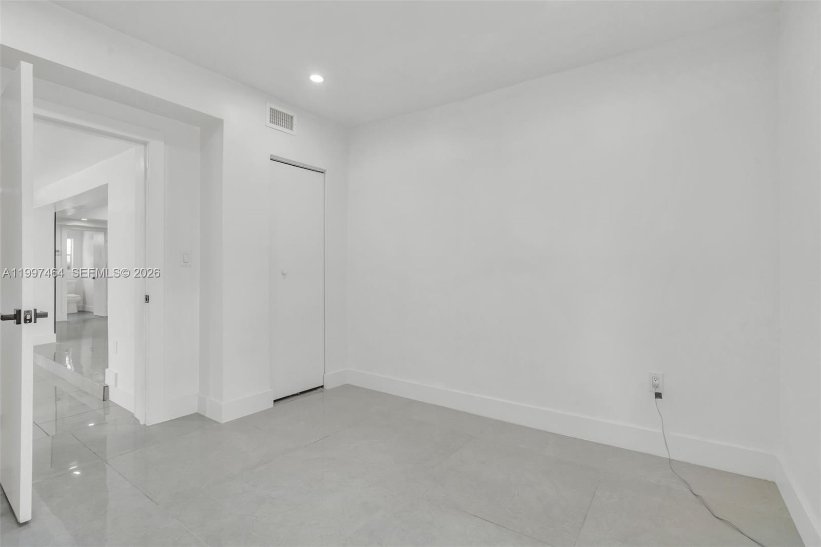 SUNNY ACRES - Residential