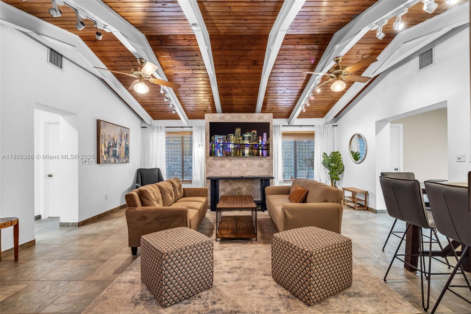 3225 SW 58th Ave