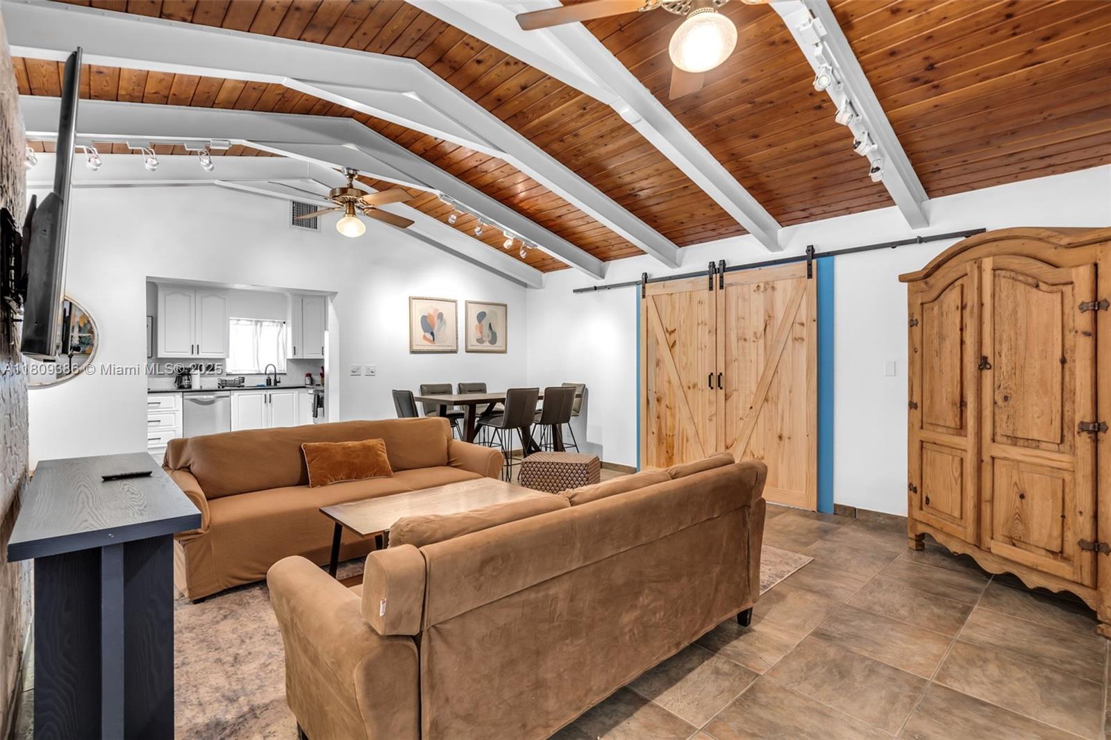 3225 SW 58th Ave