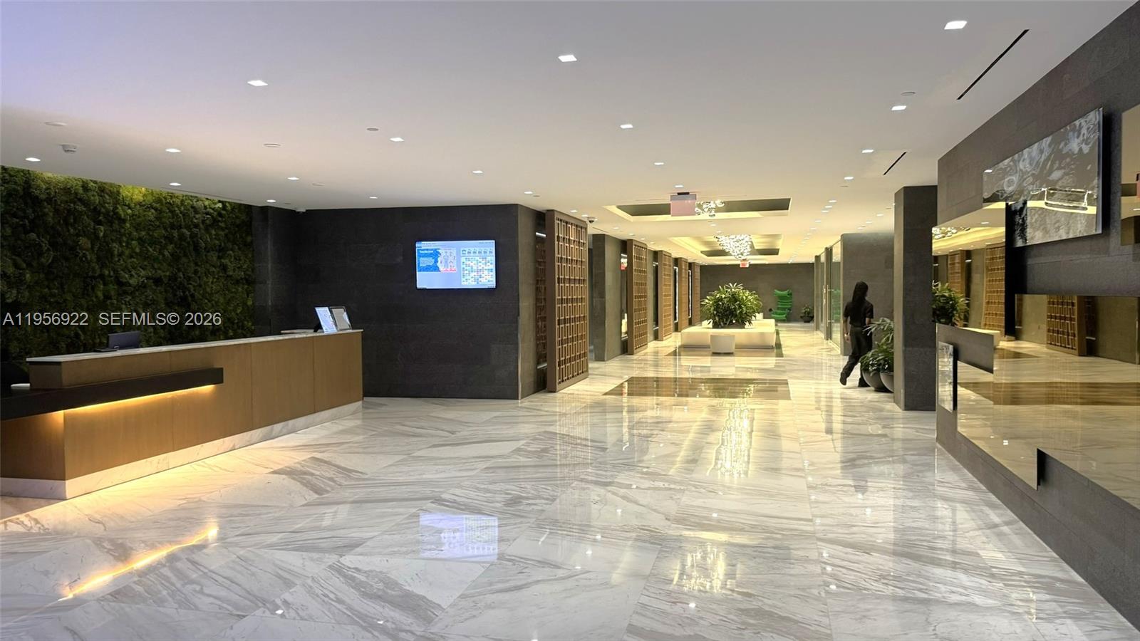 400 SUNNY ISLES CONDO WES - Residential