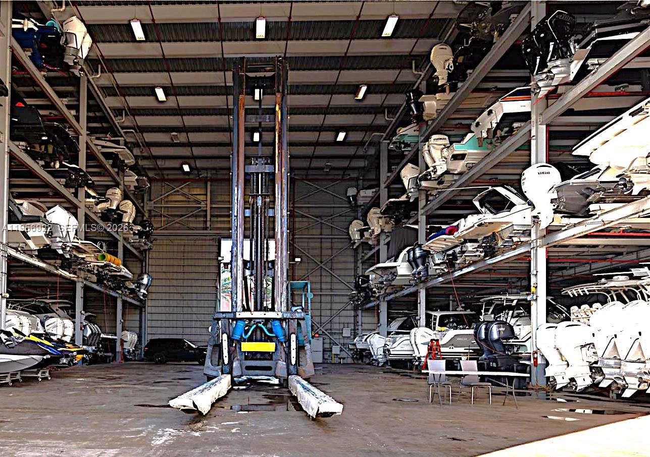 400 SUNNY ISLES CONDO WES - Residential