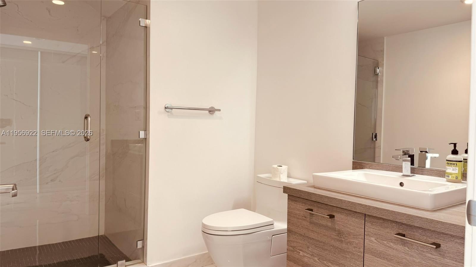 400 SUNNY ISLES CONDO WES - Residential