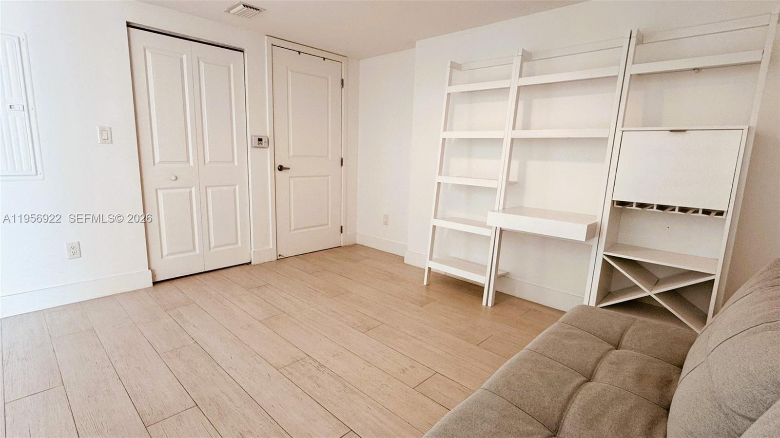 400 SUNNY ISLES CONDO WES - Residential