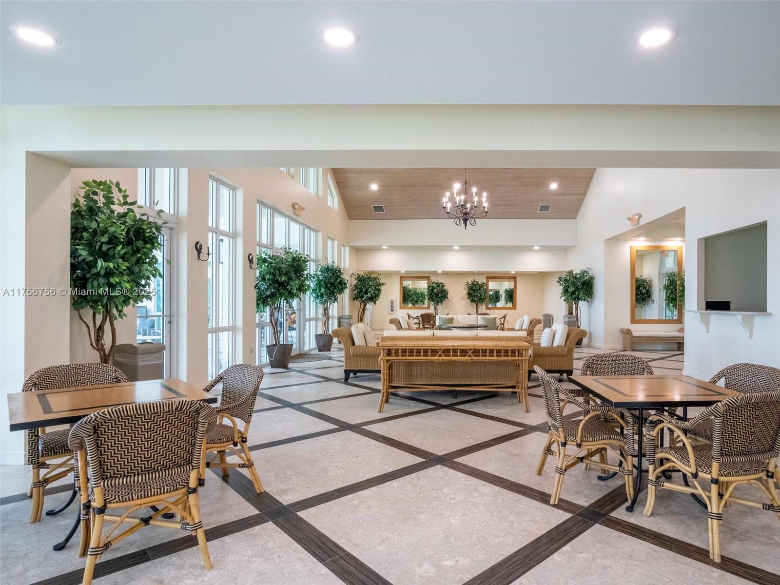 SEA RANCH LAKES - Residential