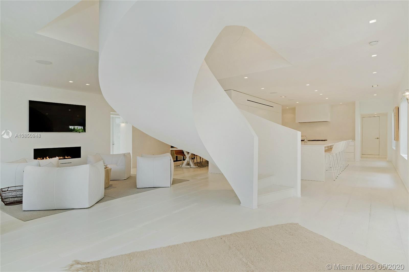 OCEAN BEACH - Residential