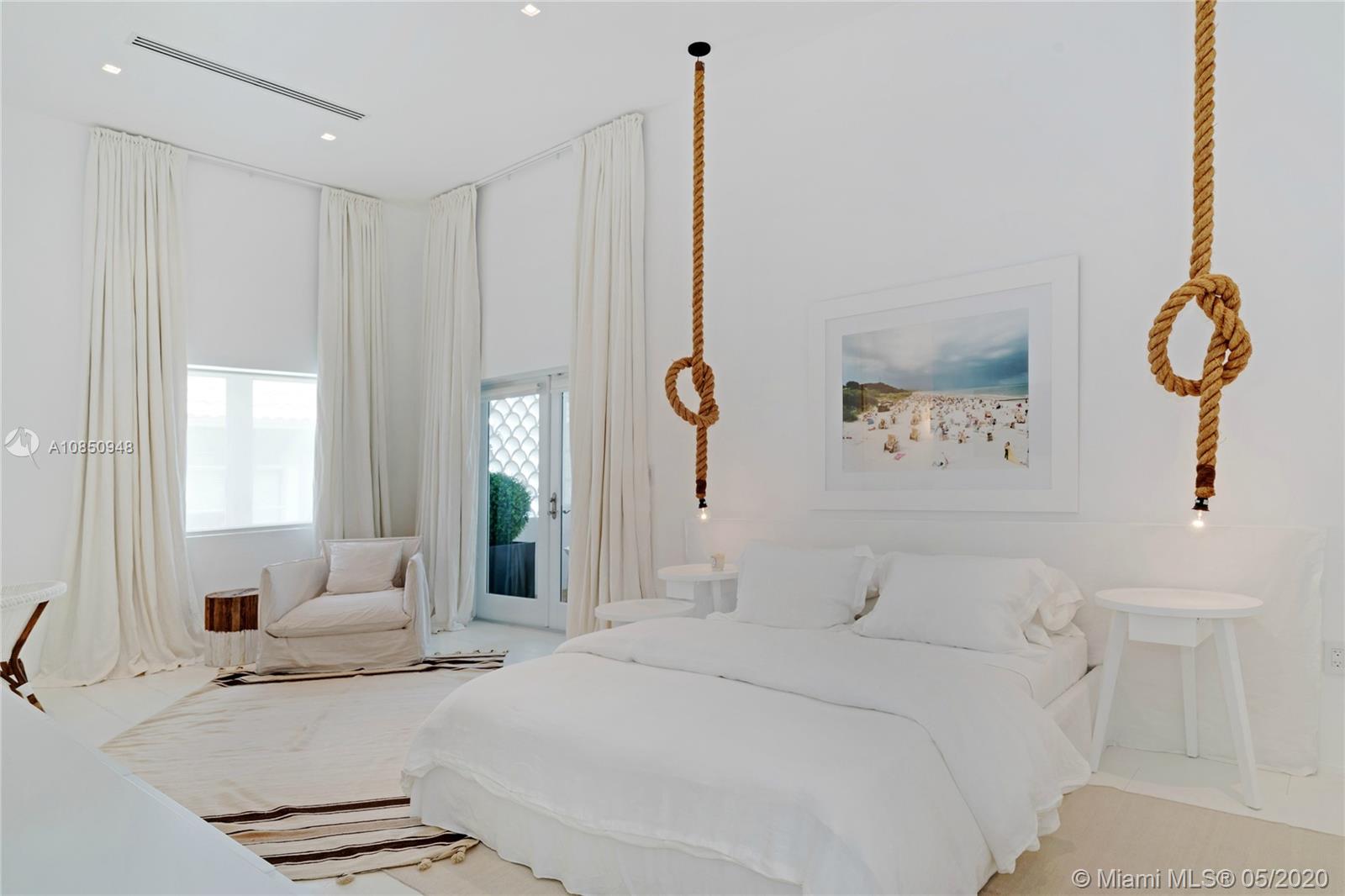 OCEAN BEACH - Residential