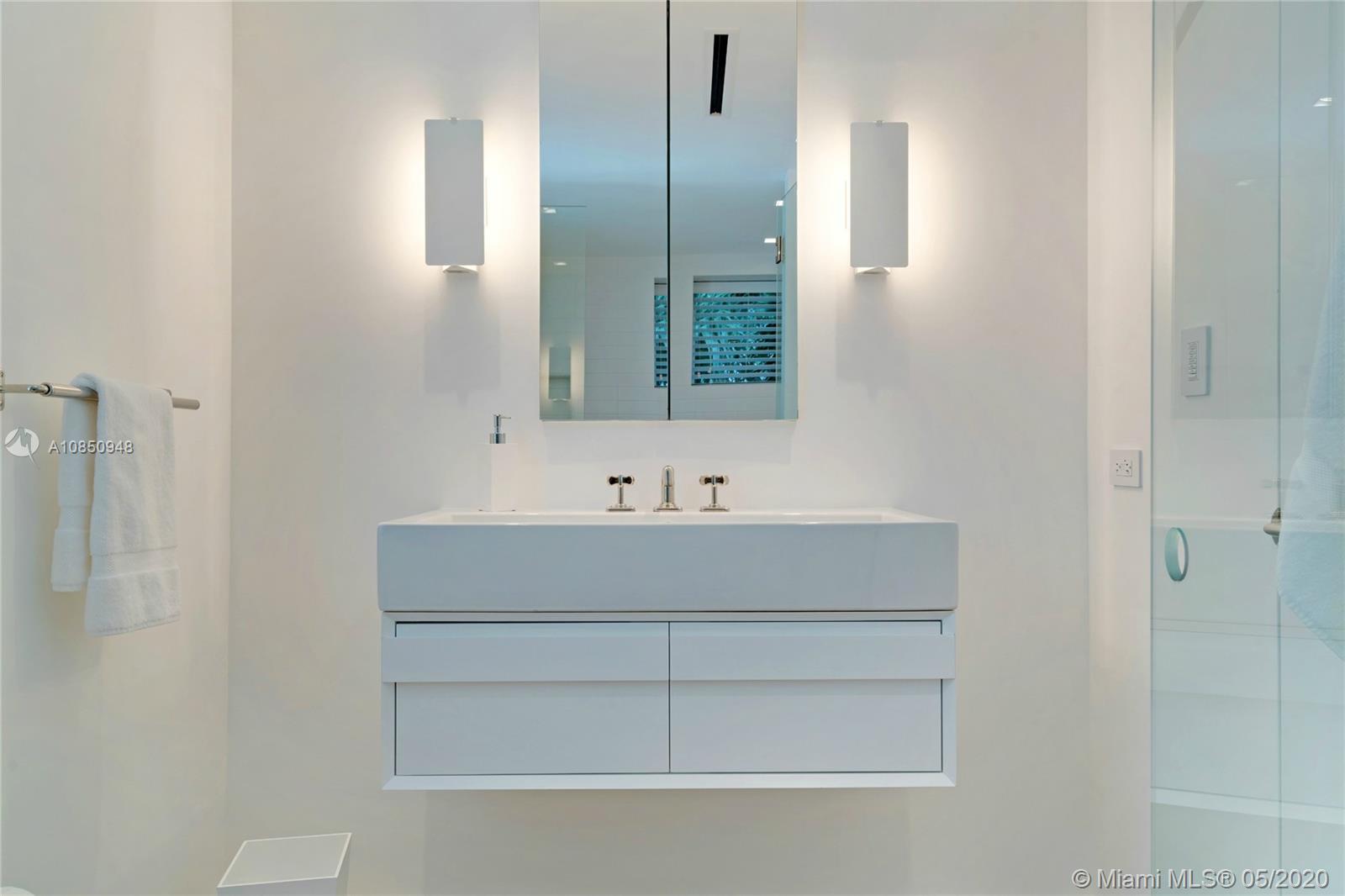 OCEAN BEACH - Residential