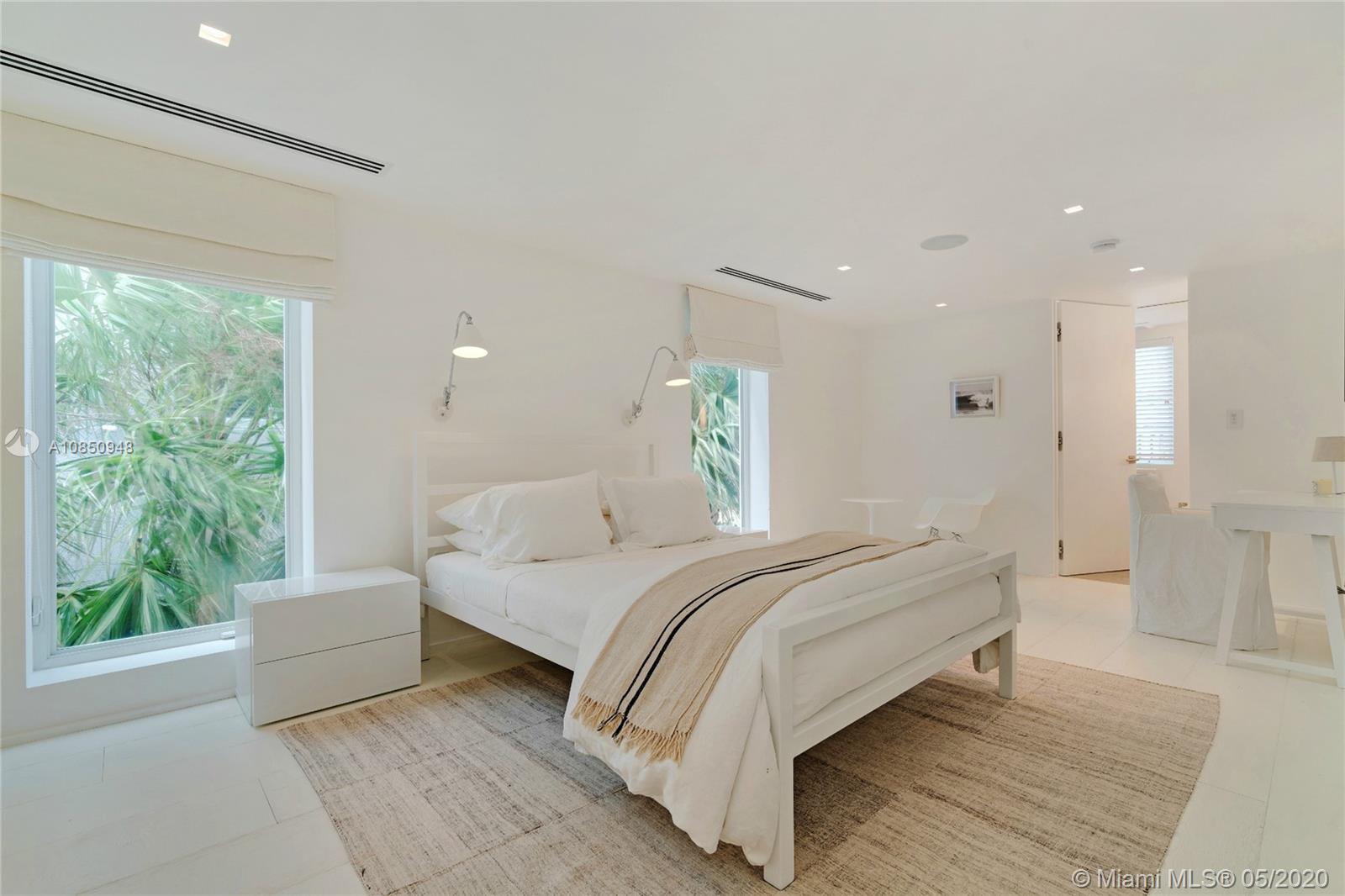 OCEAN BEACH - Residential