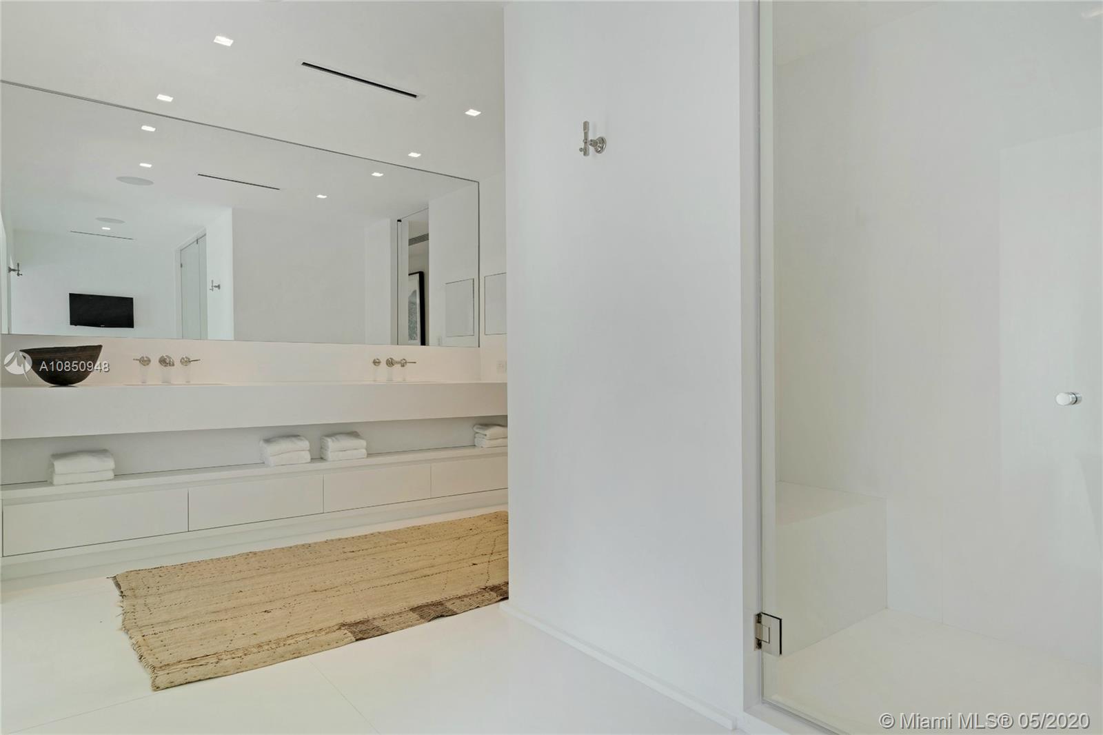 OCEAN BEACH - Residential