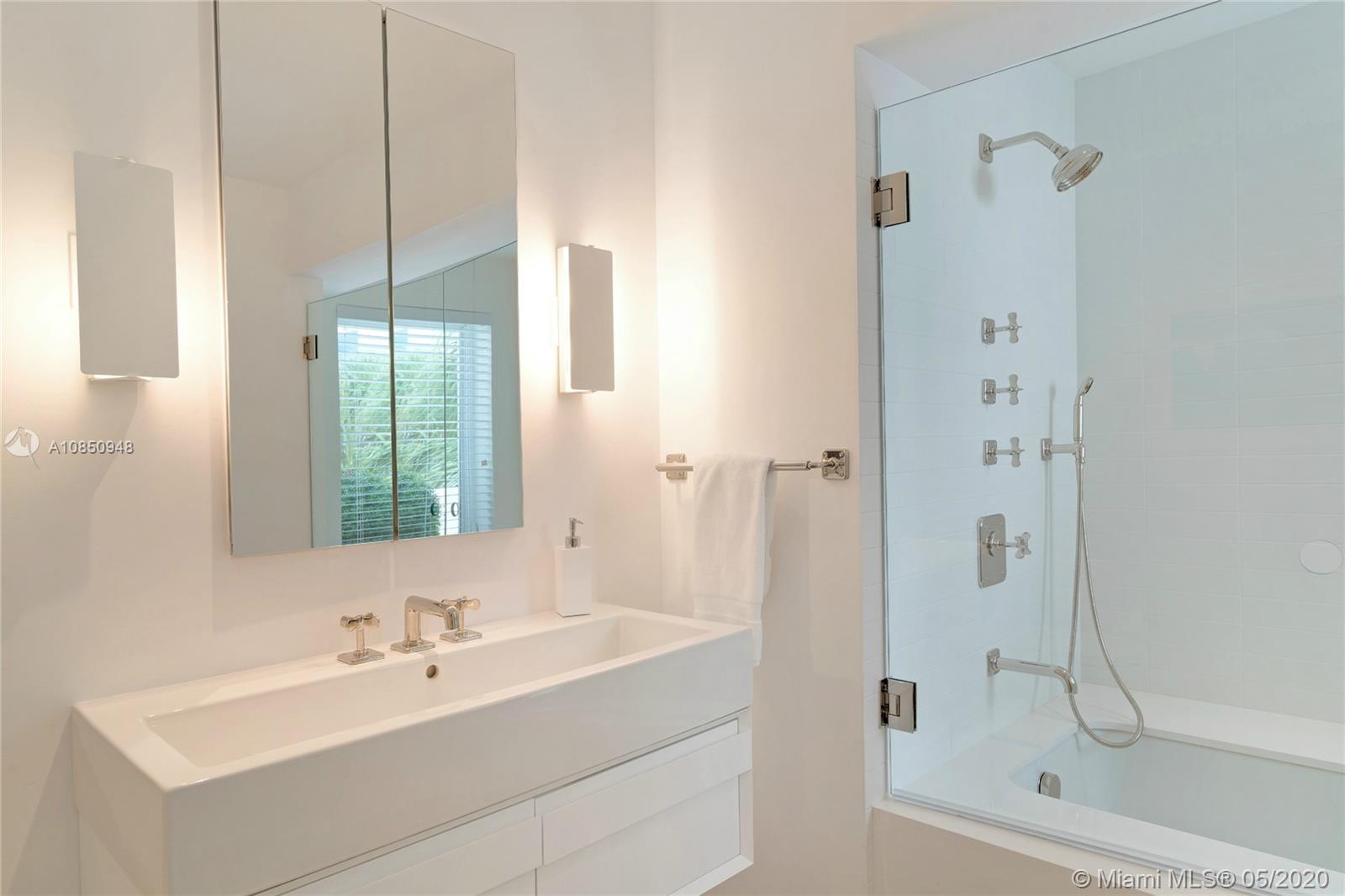 OCEAN BEACH - Residential