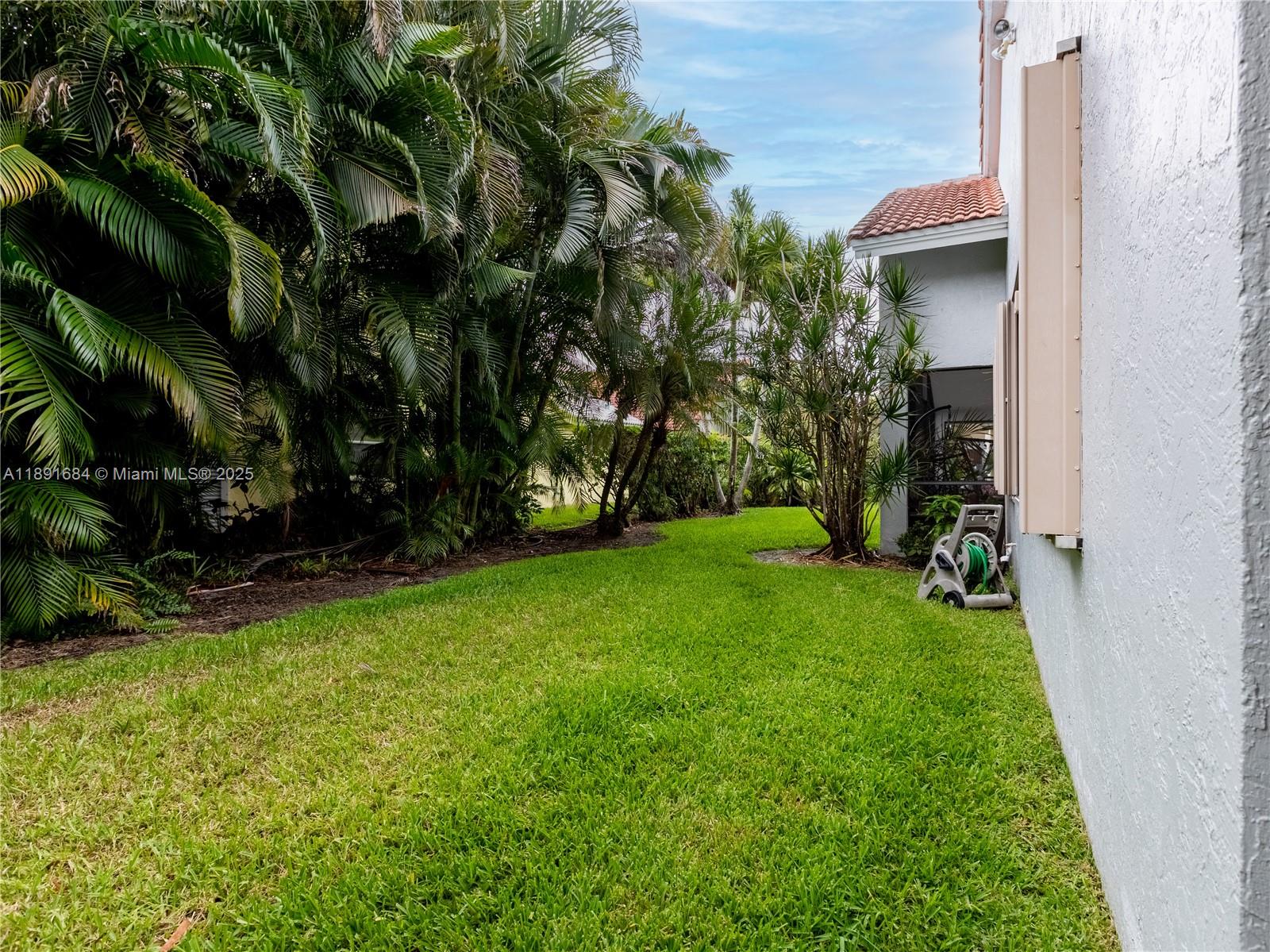 GOLF COLONY - Residential