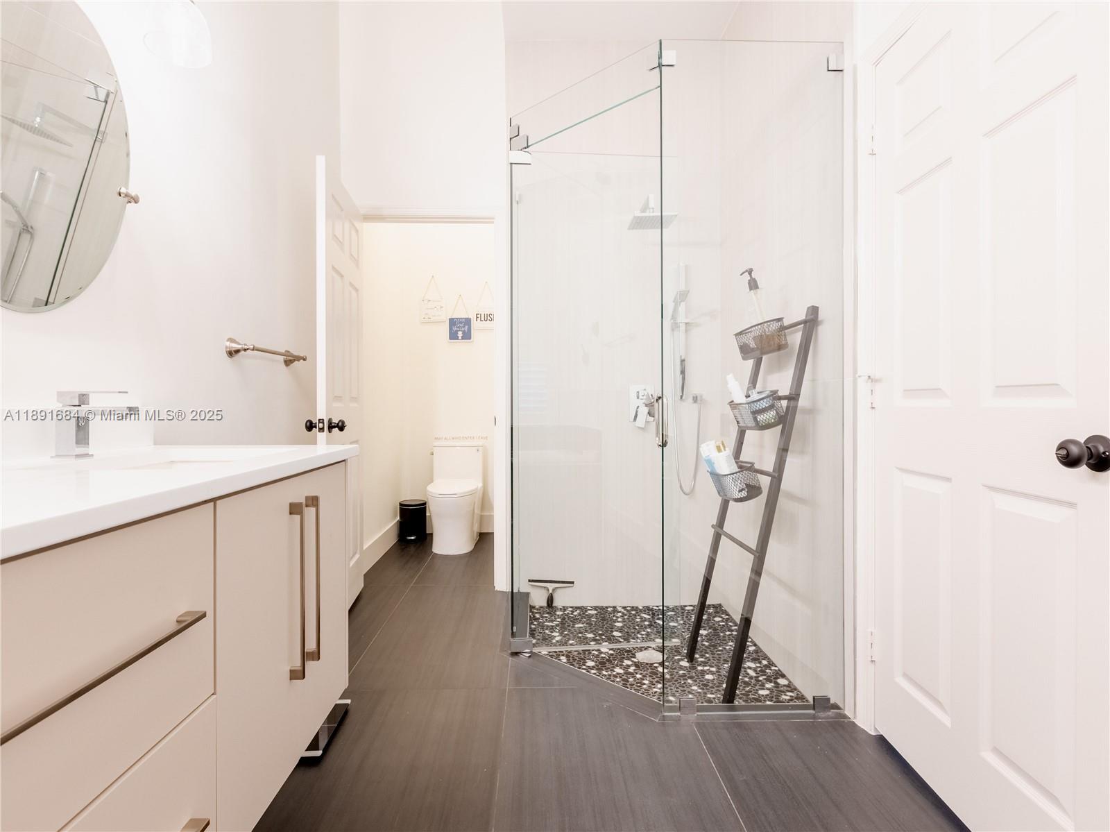 GOLF COLONY - Residential