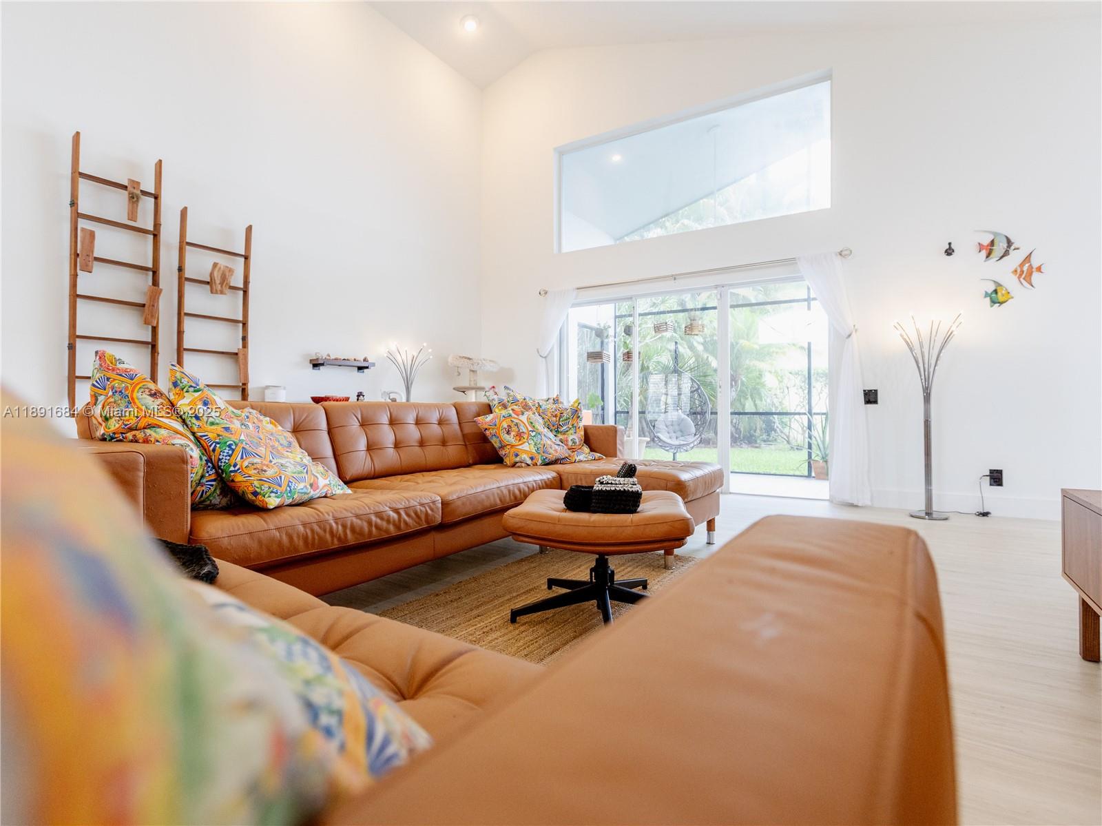 GOLF COLONY - Residential