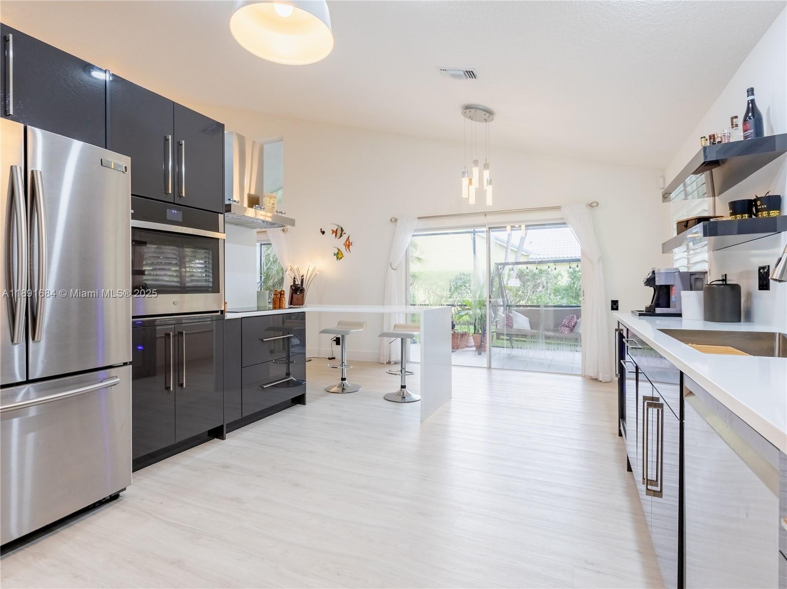 GOLF COLONY - Residential