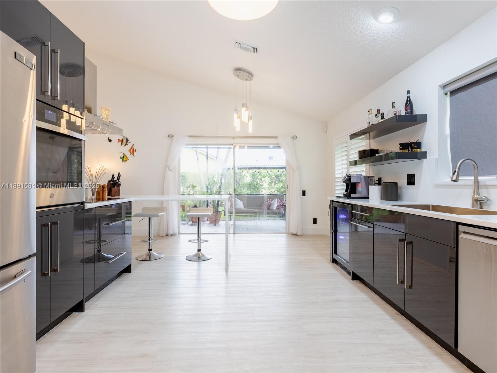 GOLF COLONY - Residential