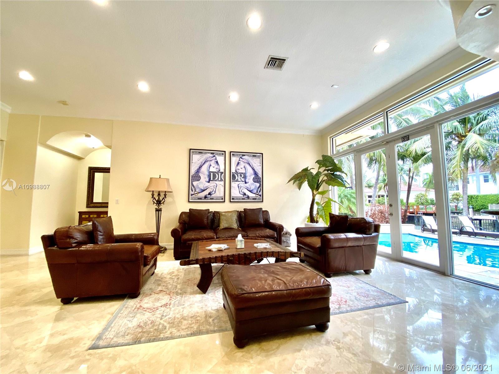 HOLLYWOOD GOLF ESTATES SE - Residential Lease