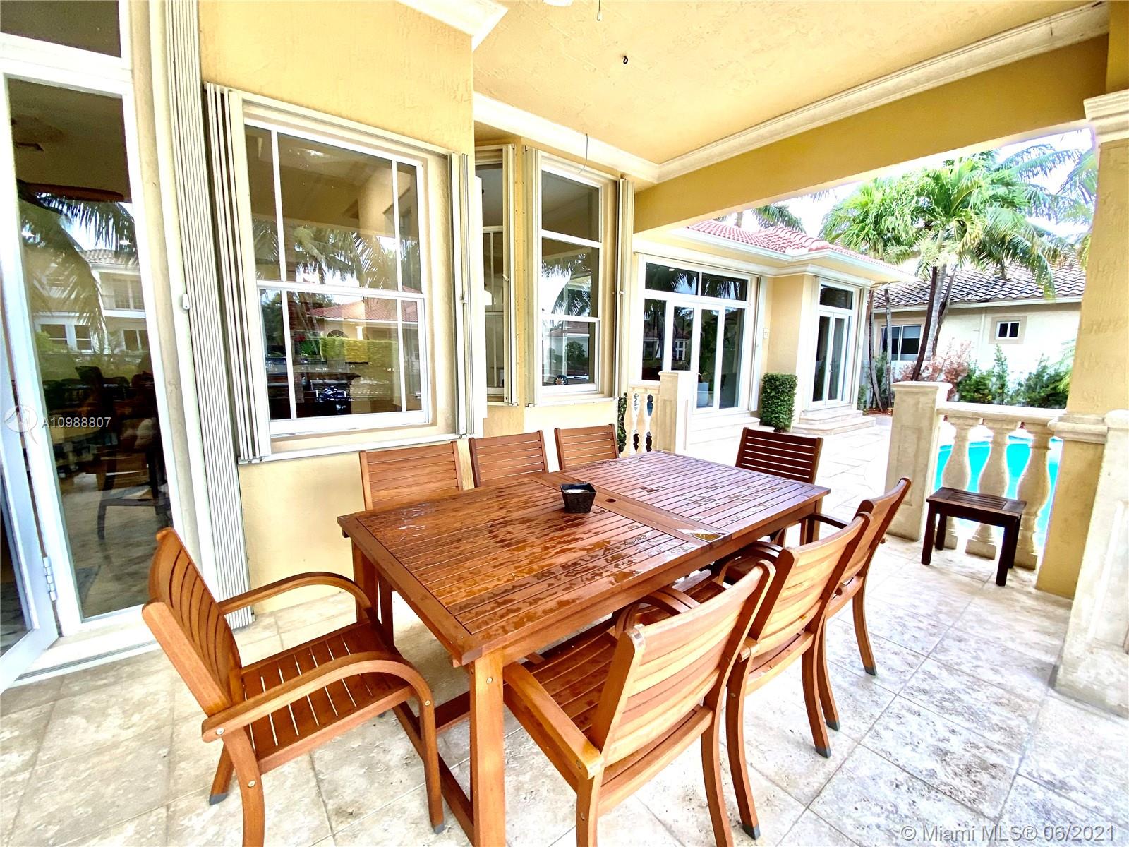 HOLLYWOOD GOLF ESTATES SE - Residential Lease