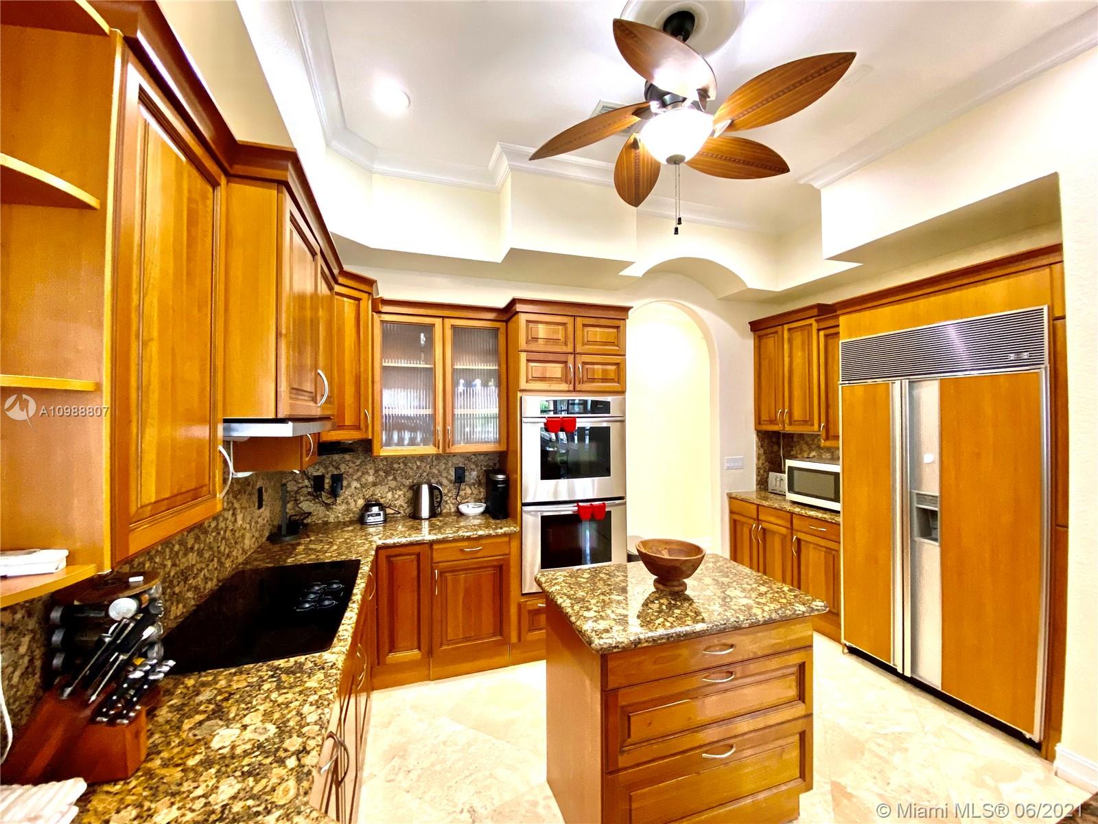 HOLLYWOOD GOLF ESTATES SE - Residential Lease