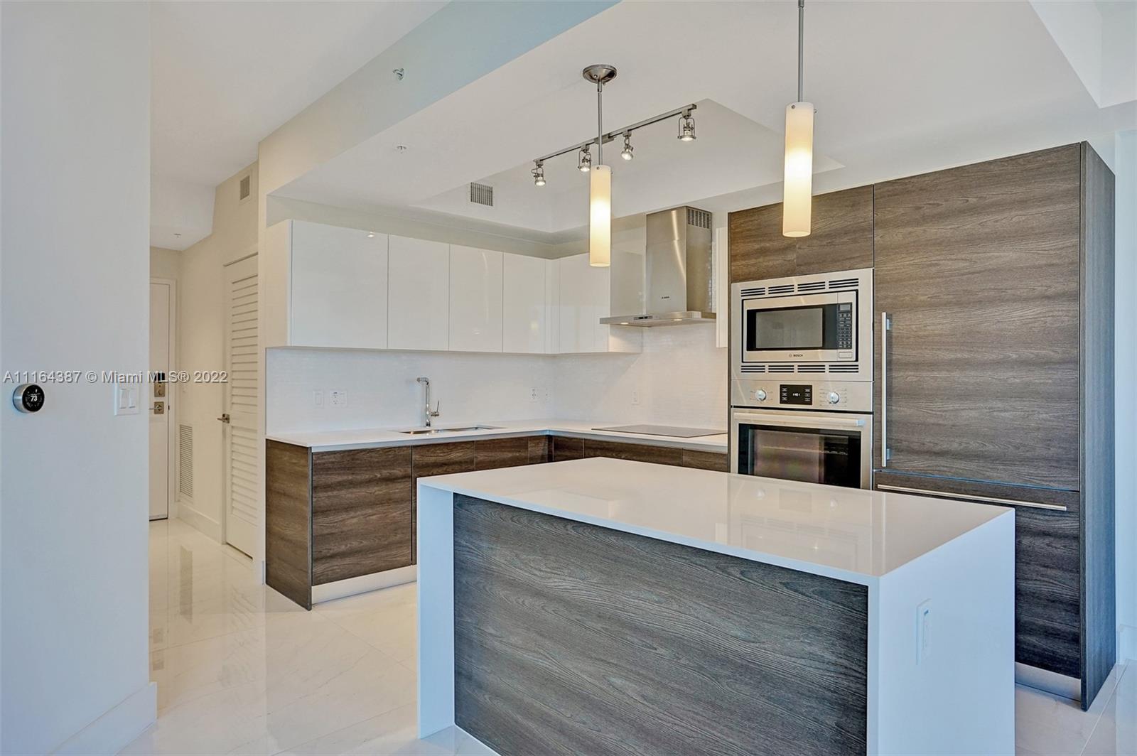 MERRICK MANOR - Residential Lease