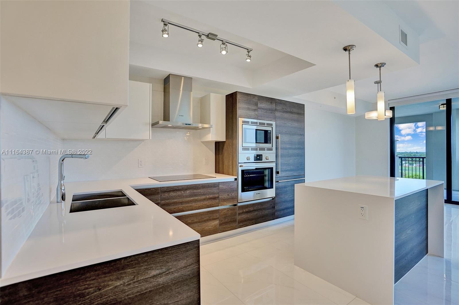 MERRICK MANOR - Residential Lease