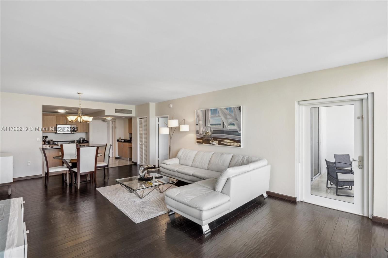 HARBOUR HOUSE - Residential