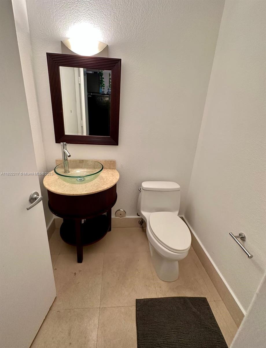 1300 Pennsylvania Ave 201