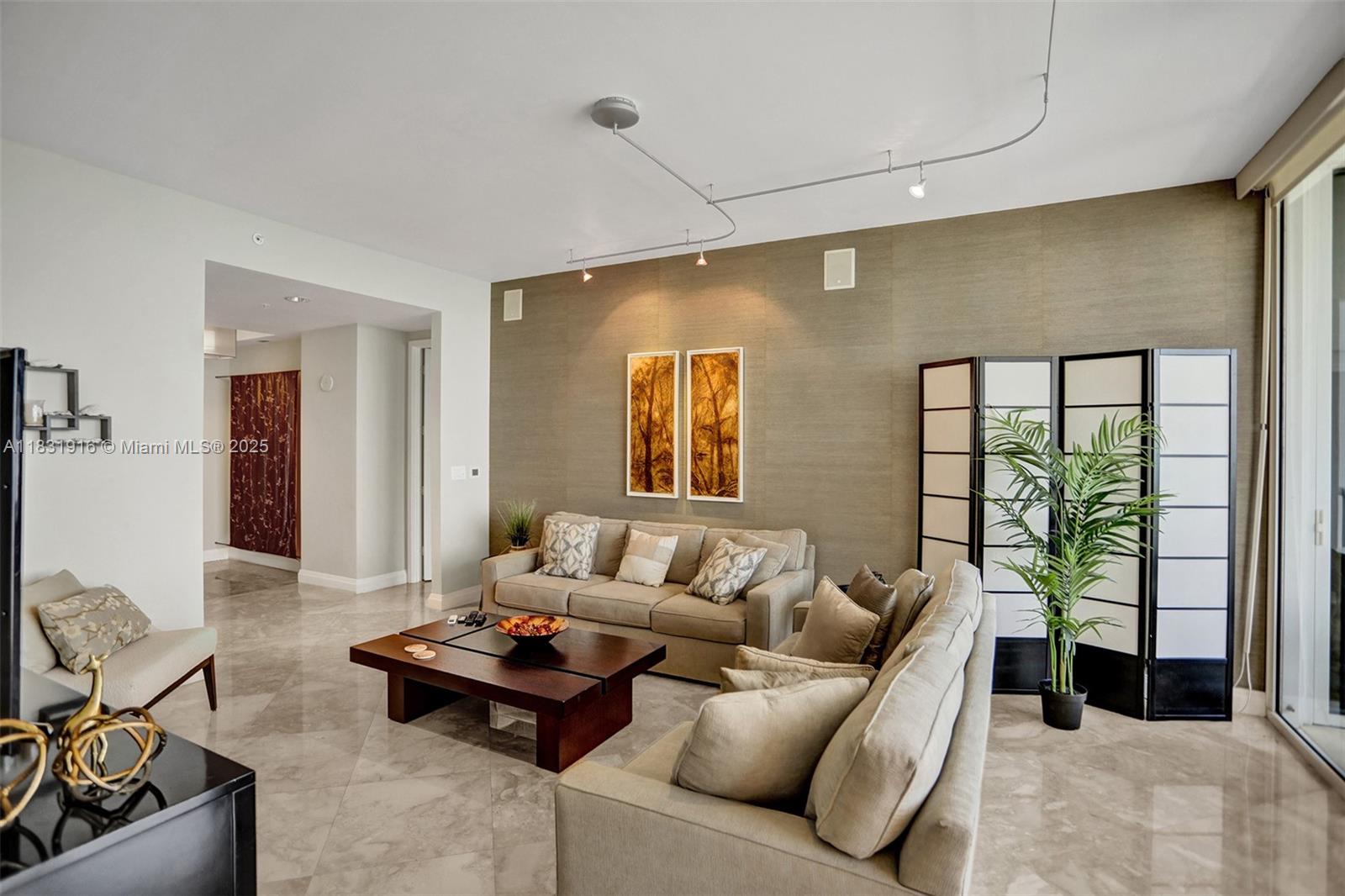 18101 Collins Ave 4206