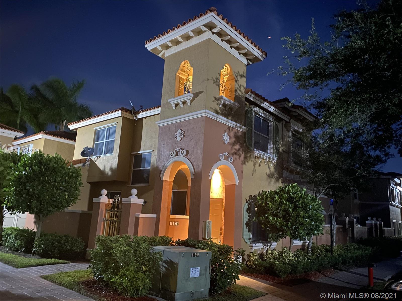 HAMPTON ISLES CONDO - Residential