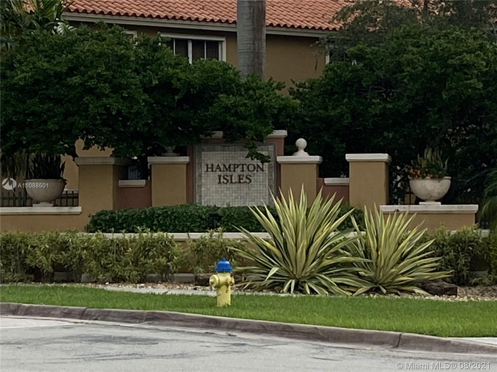 HAMPTON ISLES CONDO - Residential